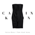 Calvin Klein 黑色平口短裙 | 二手