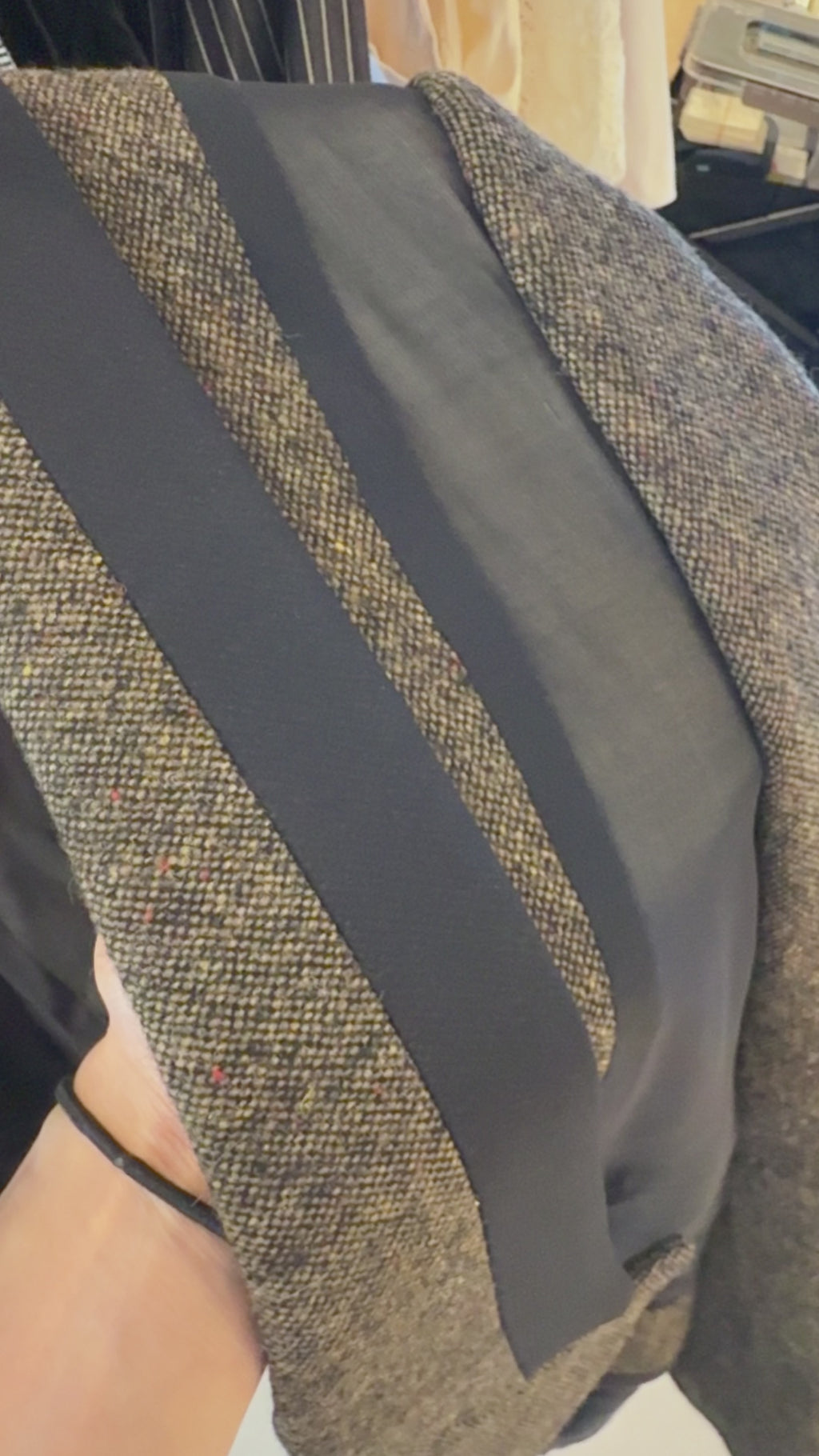 Givenchy Wool Mix Blazer - Preloved Luxury Desinger Jacket| Heirora